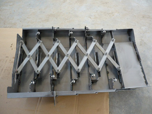 伸縮式鋼板防護罩 伸縮式鋼板防護罩